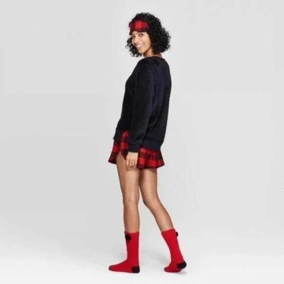 Women’s Christmas Lounge Set Black Top & Red Buffalo Plaid Shorts - Picture 2 of 3